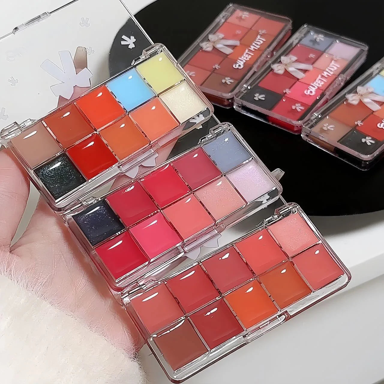 10-Color Jelly Lip Gloss Palette – Glossy Waterproof Lipstick