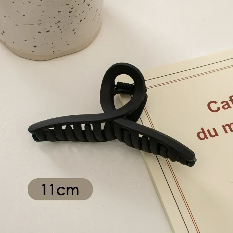 Women Elegant Black Geometric Plastic Hair Claw Lady Sweet Long