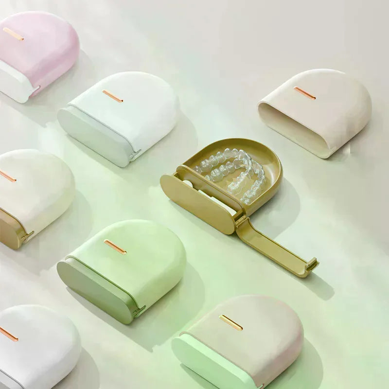 Portable Retainer Case & Denture Storage Box | Travel Ready