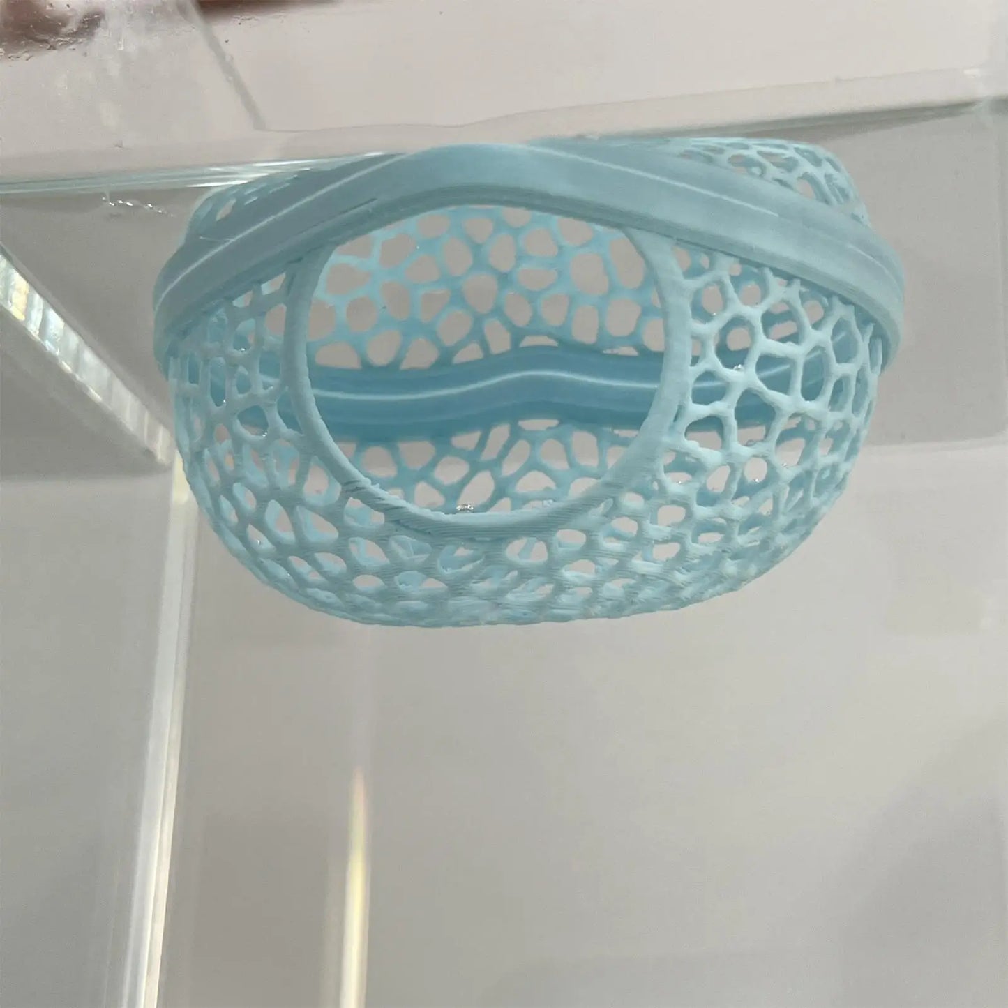 Heart Floating Betta Hide – Fish & Shrimp Cave Hammock