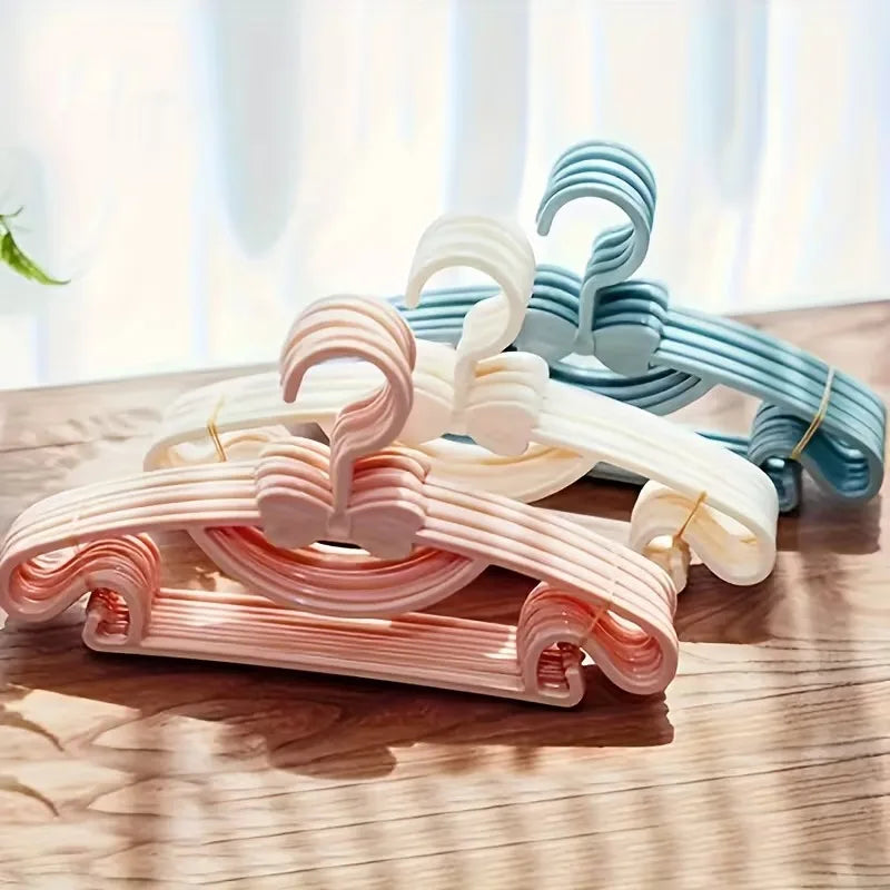 Kids Baby Clothes Hangers – Anti-Slip, Stackable & Stretchable