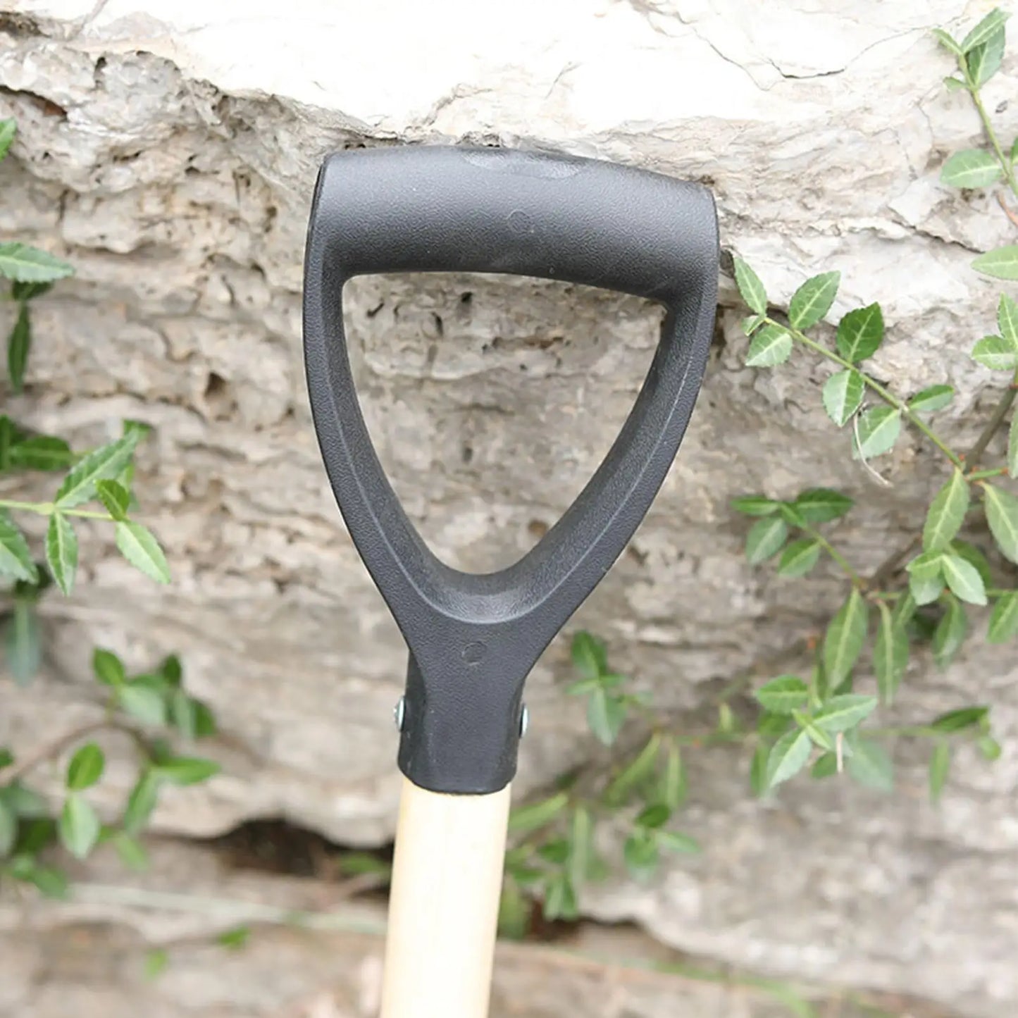 D-Shaped Shovel Handle Grip – PP Replacement for Rakes & Shovels