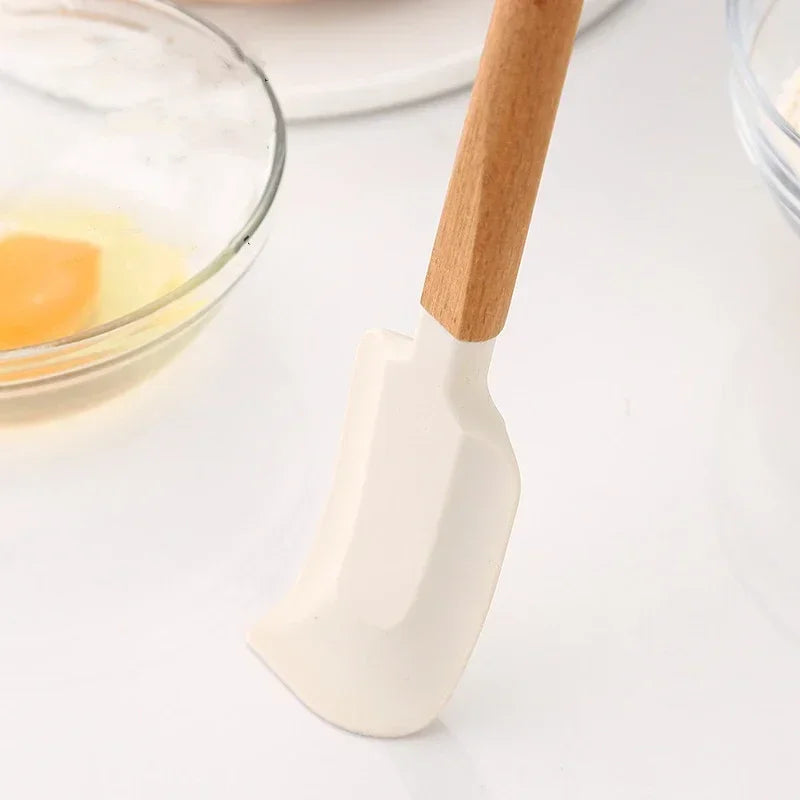 Kitchen Butter Scraper Baking Tools Mixer Spatula for Pastry and Pastry Accessories White Chocolate Wooden Handle Cake Utensils Peaceful Pleasures Health and Wellness