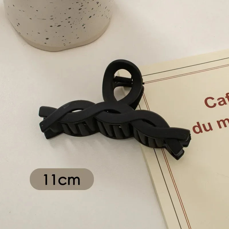 Women Elegant Black Geometric Plastic Hair Claw Lady Sweet Long