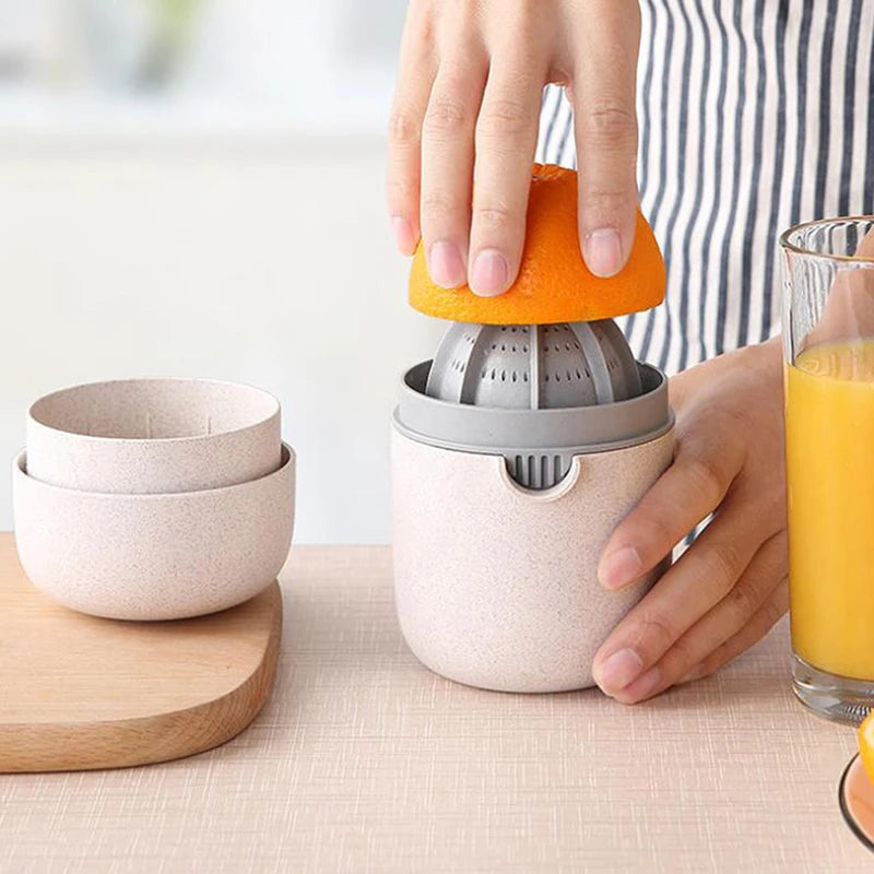 Manual Citrus Hand Juicer – Anti-Slip Lemon, Orange & Grapefruit Squeezer with Lid