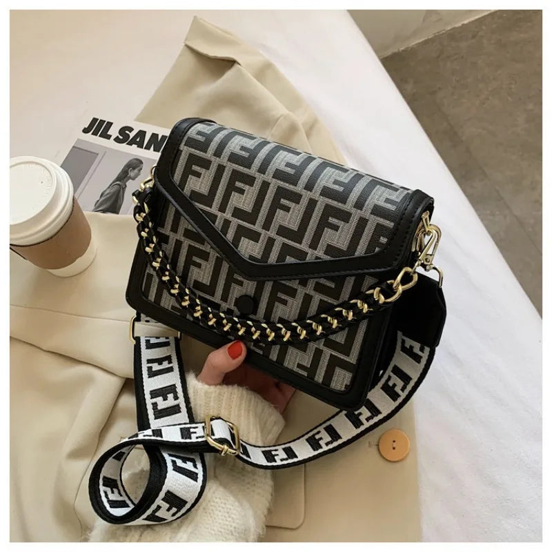 Retro Letter Print Mini Crossbody Bag – Women's Shoulder Bag