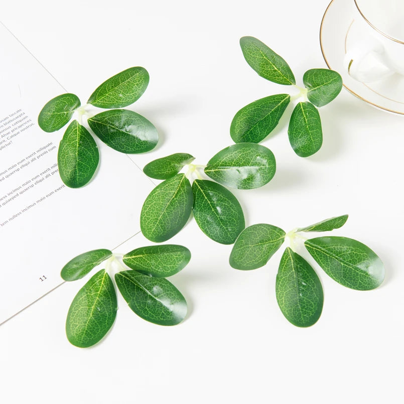 Artificial 4-Leaf Grass Stems – Wedding & Home Décor (20/50pc)