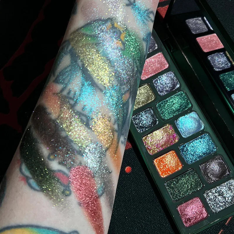 DIKALU 16-Color Green Pearl Glitter Eyeshadow Palette | Waterproof