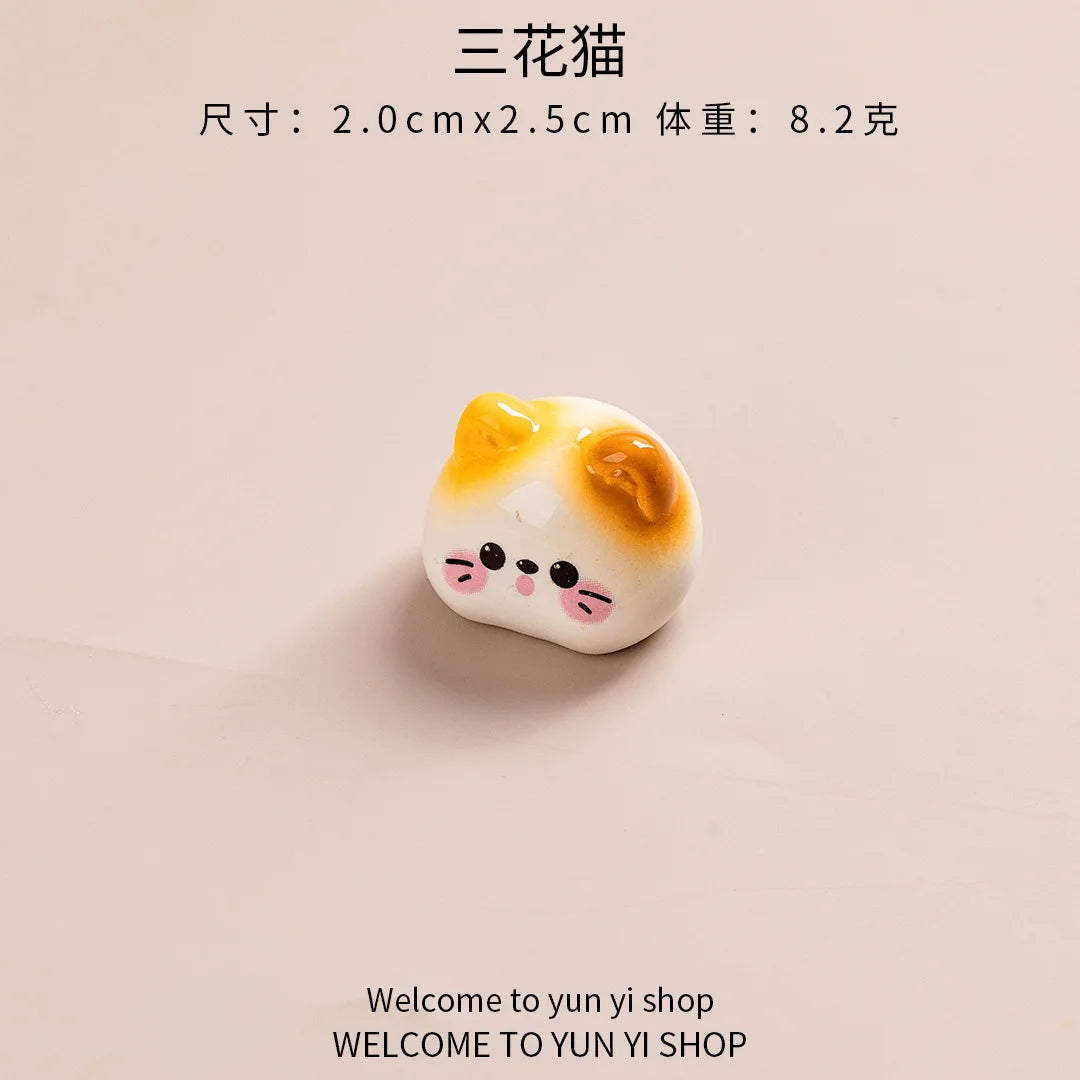 Resin Kawaii Cat Statue Home Decor Crafts Room Wedding Gifts Decoration Doll for Girls Mothers Day Gift Fairy Garden Home Decor Peaceful Pleasures Health and Wellness Three-flower cat