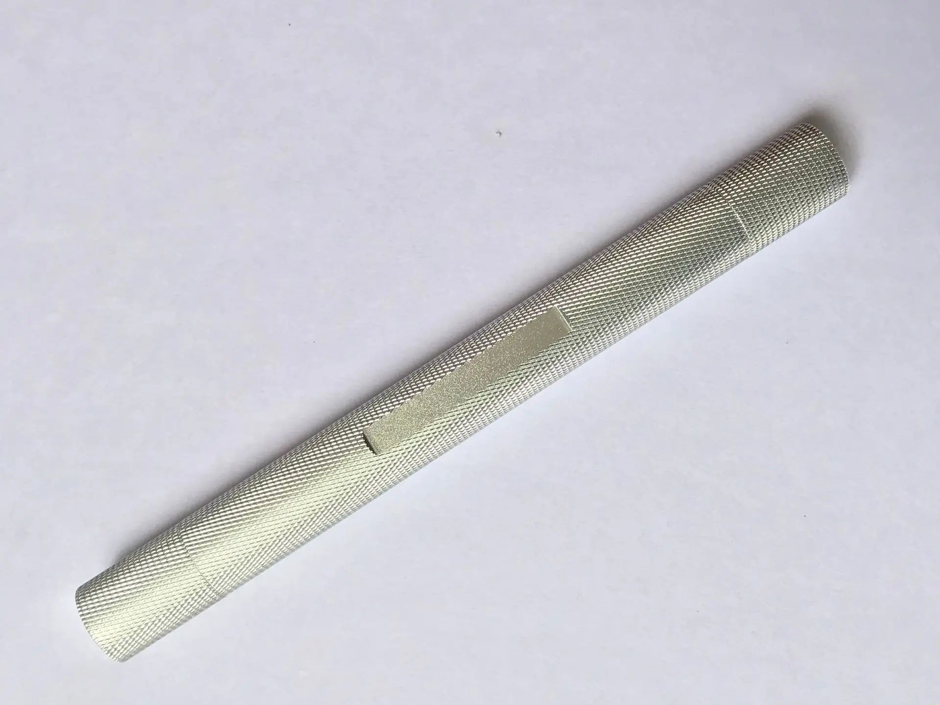 Light Weight Serrated Cigar Venting Needle Portable Unclogging Cigar Accessories Anti-scald Cigar Tray Hole Opener Drill Tool Peaceful Pleasures Health and Wellness silvery