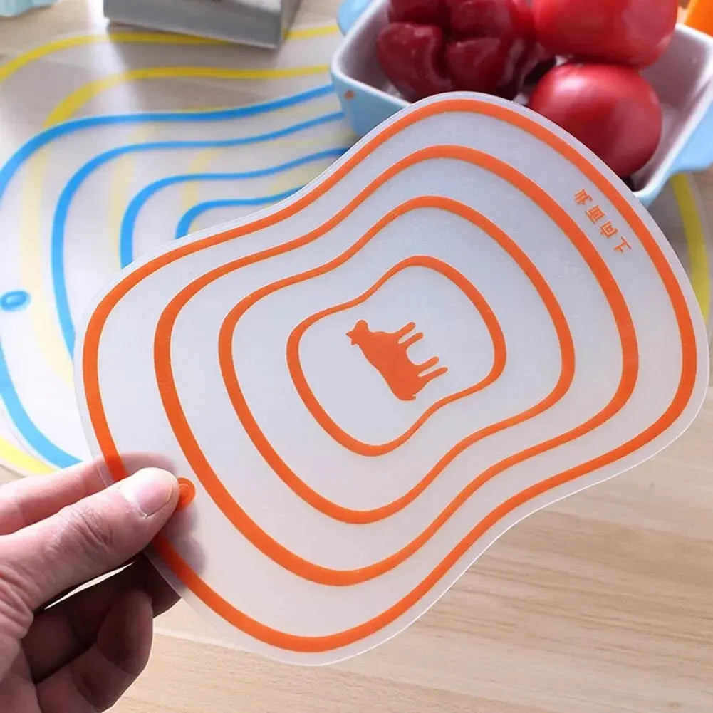 Flexible Food-Grade PP Cutting Board – Non-Slip, 3 Sizes