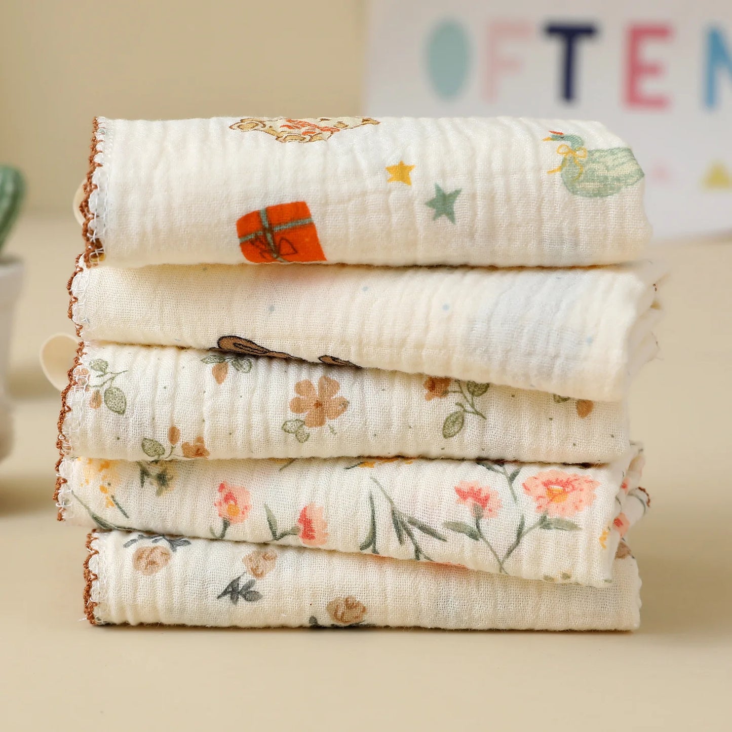 Baby Muslin Washcloths – Soft Cotton Square Facecloths & Bibs