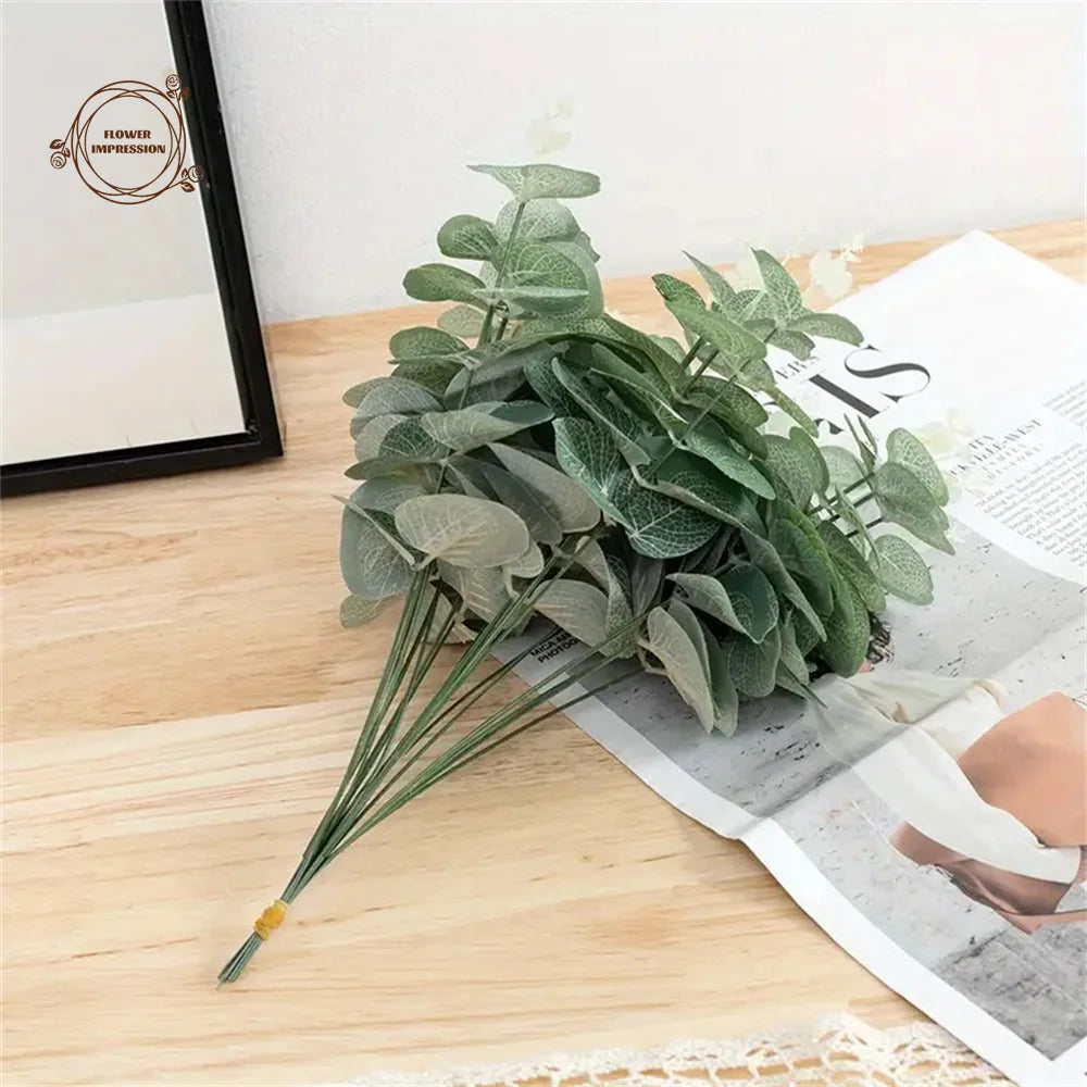 Artificial Eucalyptus Stems Silver Dollar Leaves 20/50 Pack