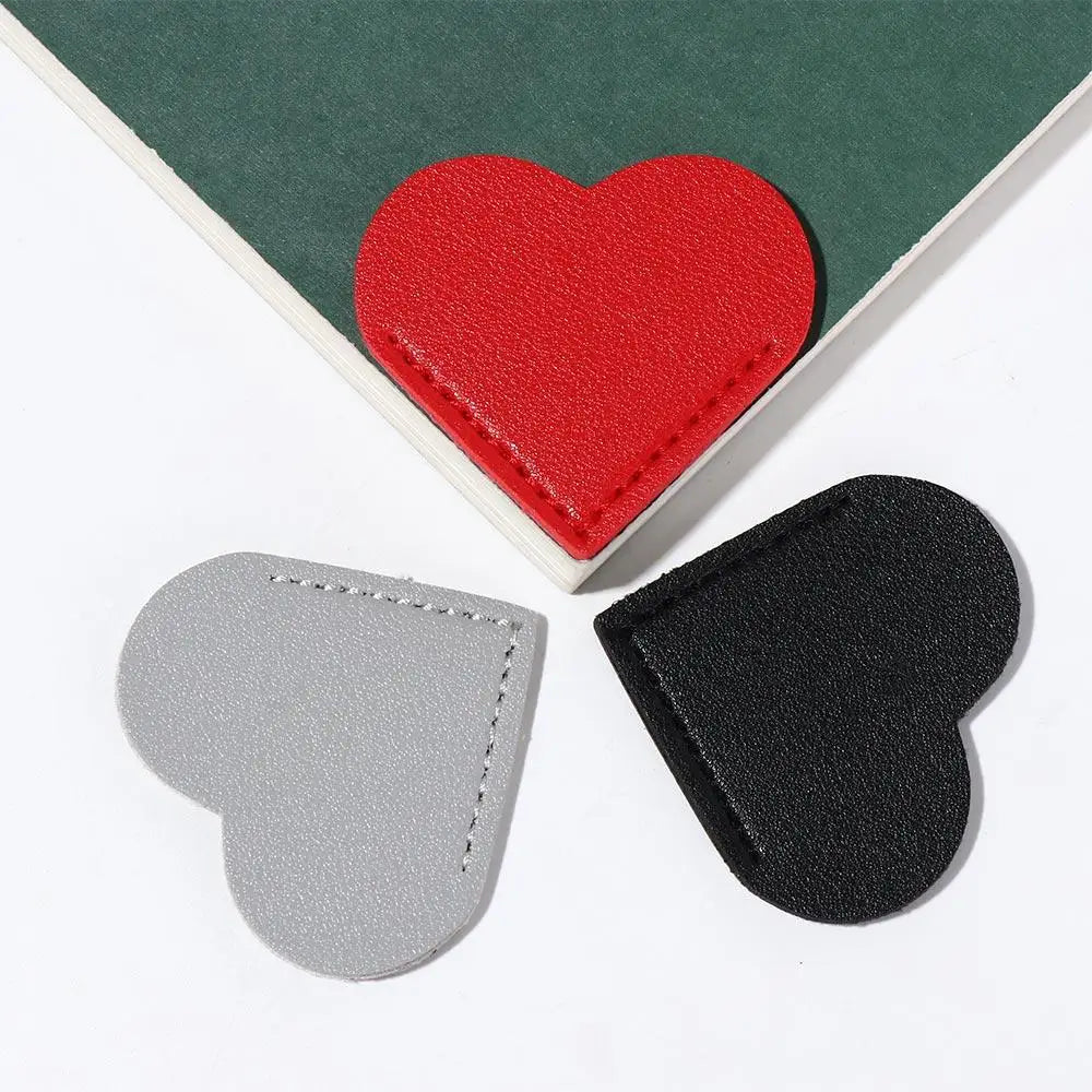 Portable Heart-shaped Corner Page Marker Vintage Multicolor Leather Bookmark Durable Handmade Book Page Marker Students Peaceful Pleasures Health and Wellness