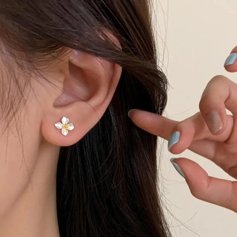 Mini Matte Flower Stud Earrings – Light Luxury Fine Jewelry 2pcs