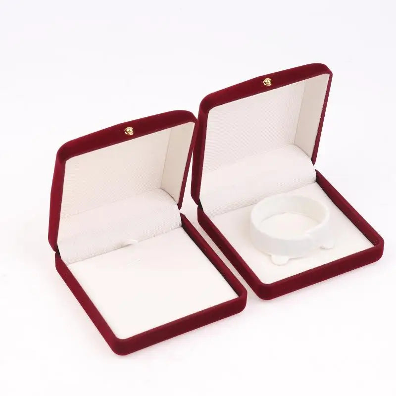 Red Flocking Gold Buckle Jewelry Box Pendant Ring Necklace Earring Bracelet Display Storage Box Packaging Box Wedding Rings Box Peaceful Pleasures Health and Wellness
