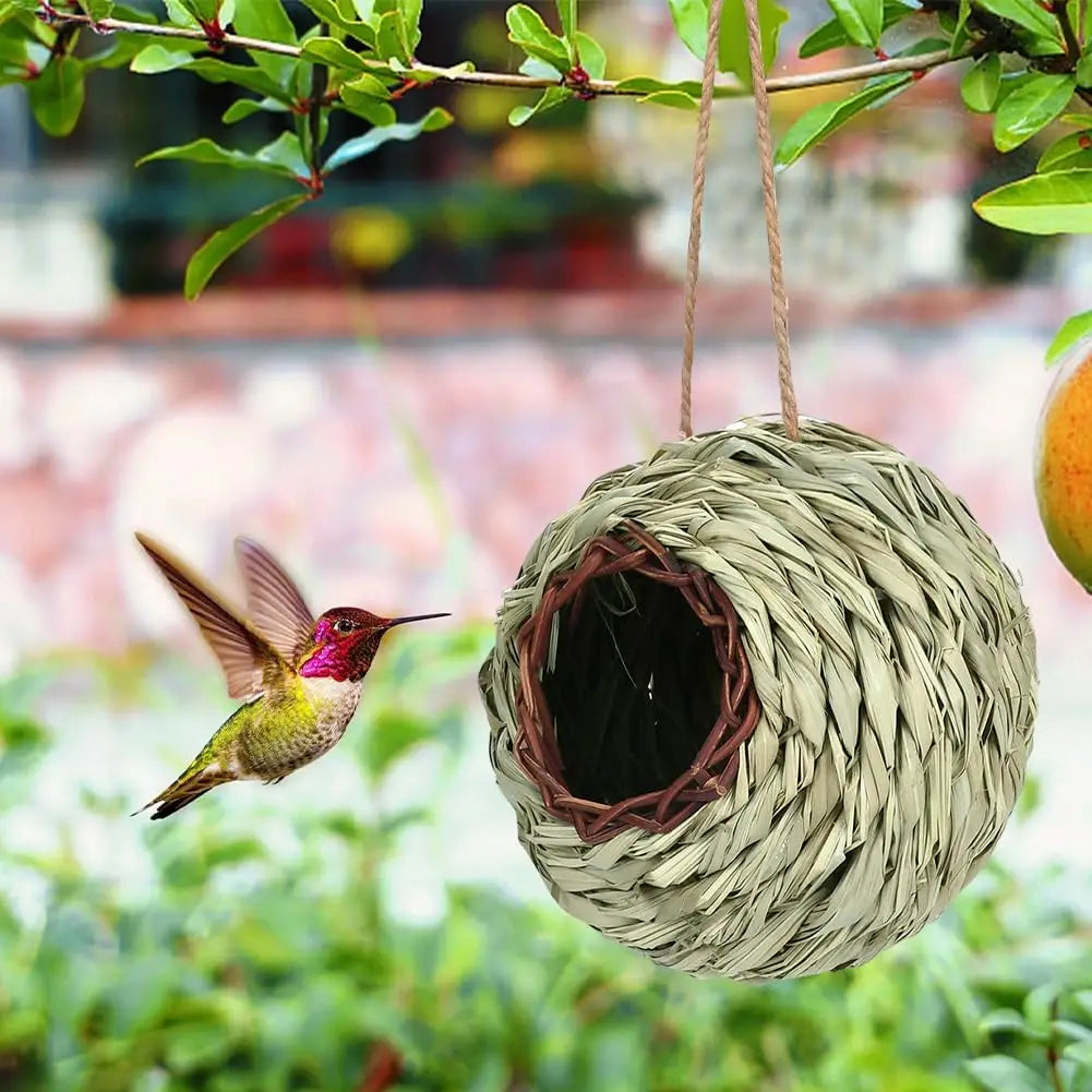 Hummingbird Houses for Outside Hanging, Natural Grass Hanging Bird Hut, Hand Woven Hummingbird Nest, Large Wren Finch Bird House Peaceful Pleasures Health and Wellness A 1pcs