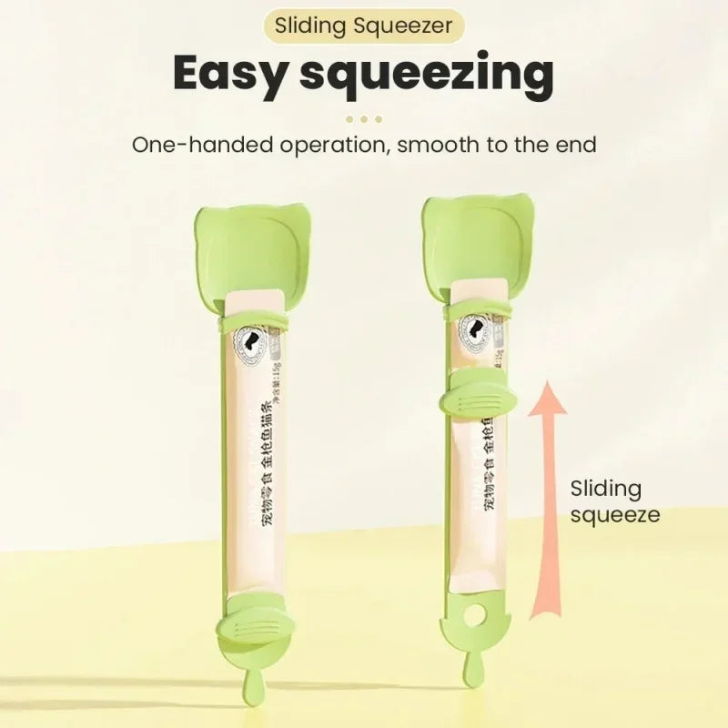 Long Handle Cat Treat Squeeze Feeder Spoon | Food Dispenser