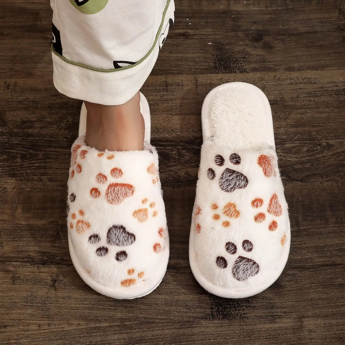 Women's Winter Fluffy Plush Slippers – Warm Non-Slip Slides
