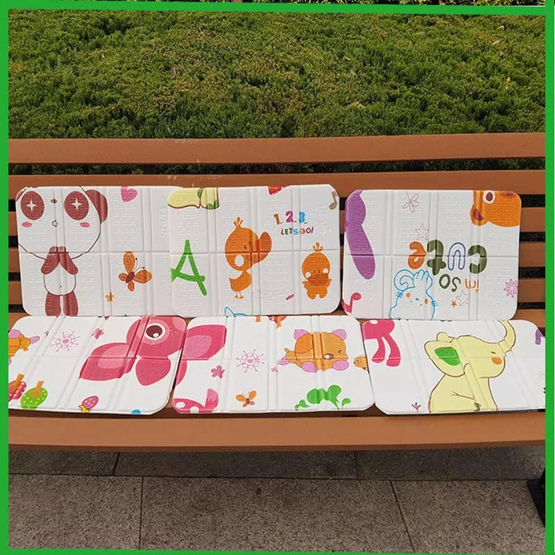 Folding Seat Cushion Moisture-proof Cushion Outdoor Camping Floor Mat, Portable Mini Foam Mat Picnic Mat Music Festival Peaceful Pleasures Health and Wellness