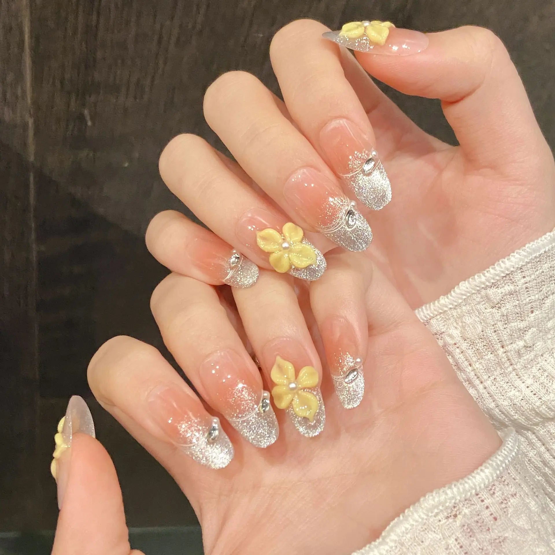 10pcs Handmade French Cat Eye Press on Nails Shiny Yellow Petals Design False Nails Wearable Full Cover Fashion False Nail Tips Peaceful Pleasures Health and Wellness