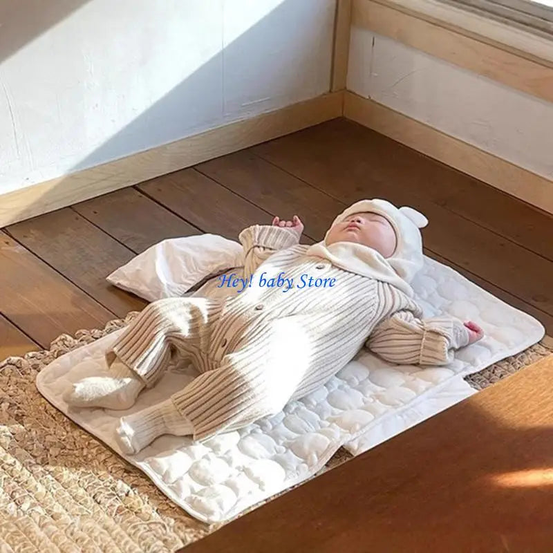 Portable Waterproof Baby Changing Pad – Foldable Leak-Proof Mat
