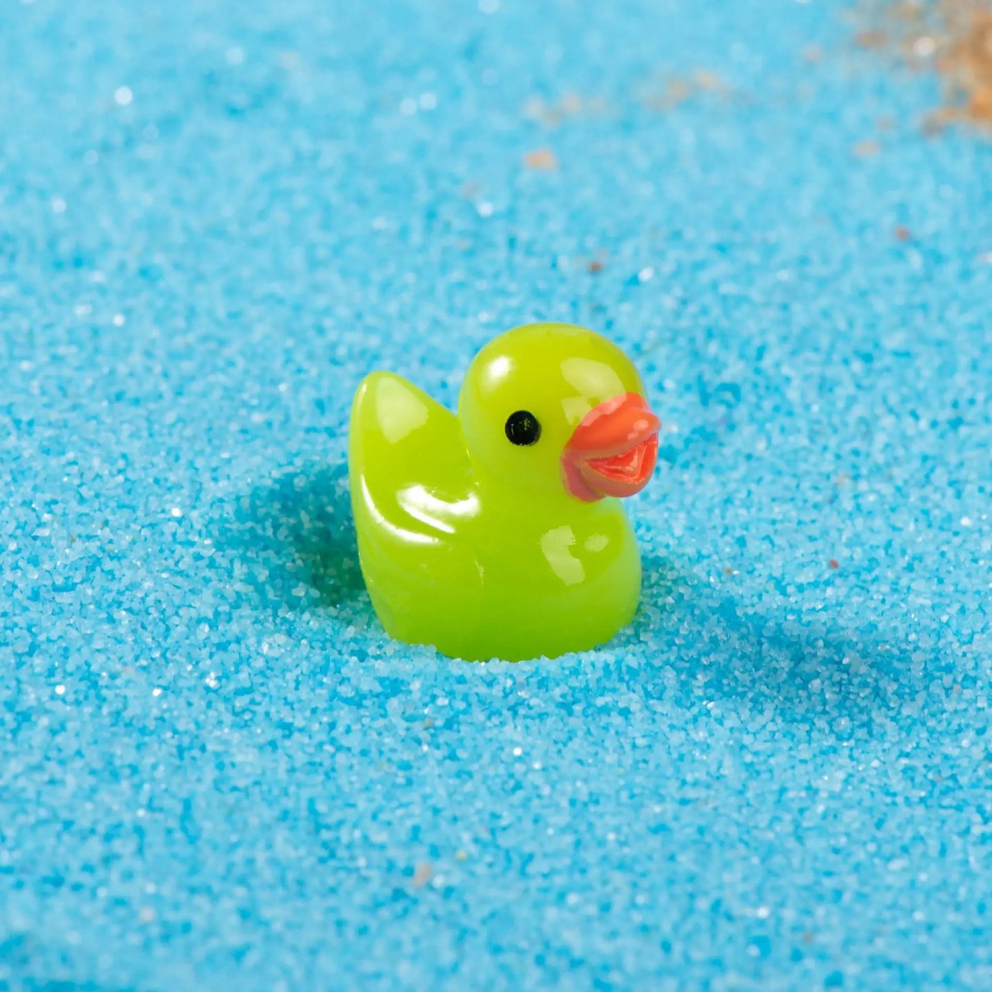 1pcs Resin Mini Ducks Ornament Miniature Figures Tiny Duck Handicraft Micro Landscape Dollhouse Decoration Accesories decoração Peaceful Pleasures Health and Wellness Solid green