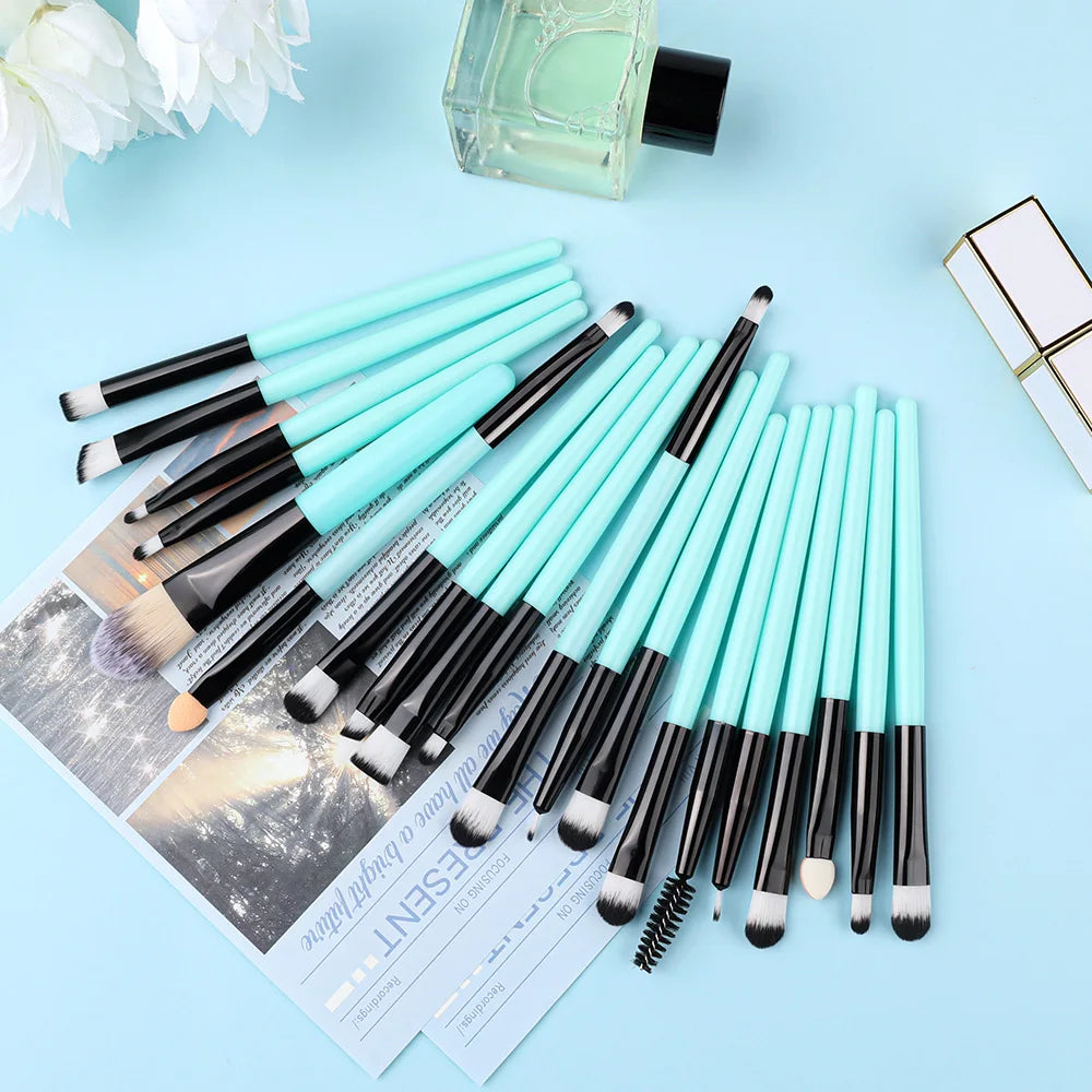 RUNTOIN 20Pc Makeup Brush Set – Foundation, Eyeshadow & Blush