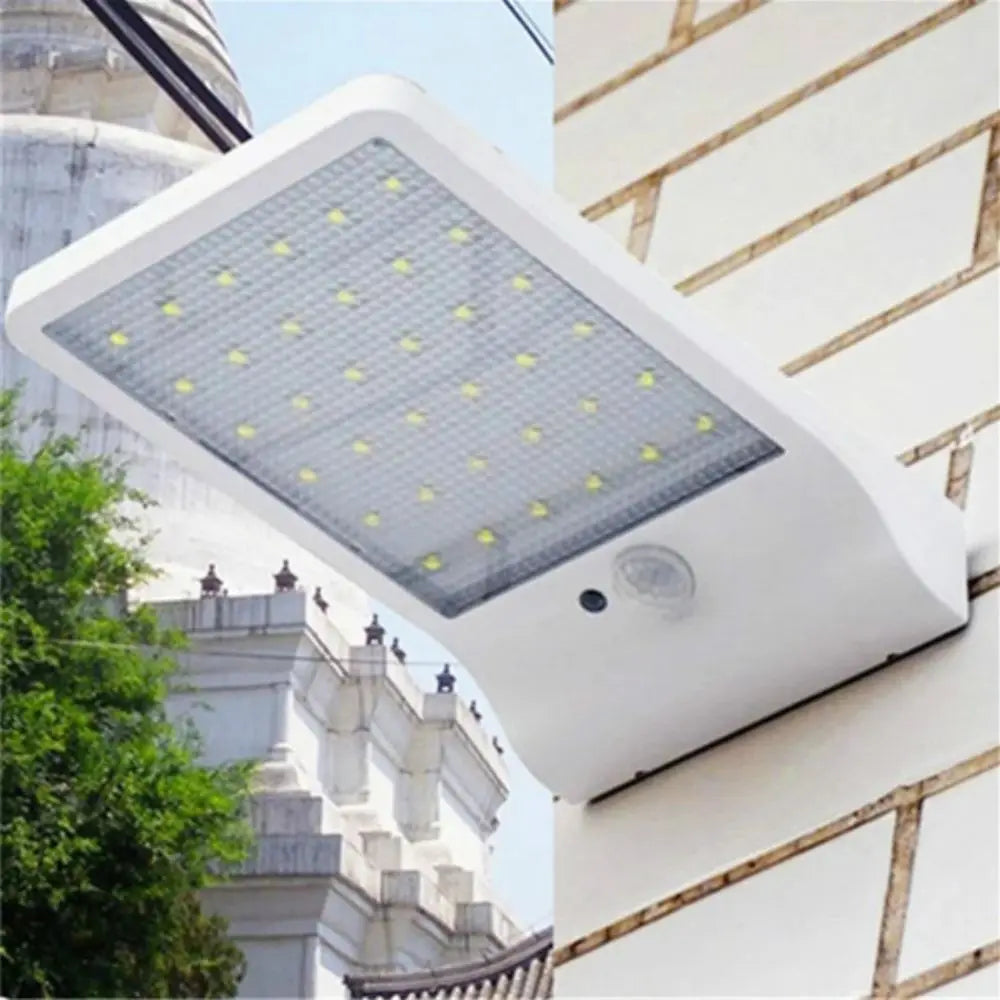 Solar Wall Light 450LM 3.5W LED PIR Sensor | Weatherproof