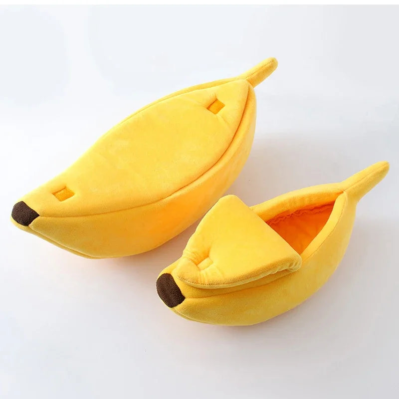 Banana Cat Bed – Cozy Plush Pet House for Cats & Dogs