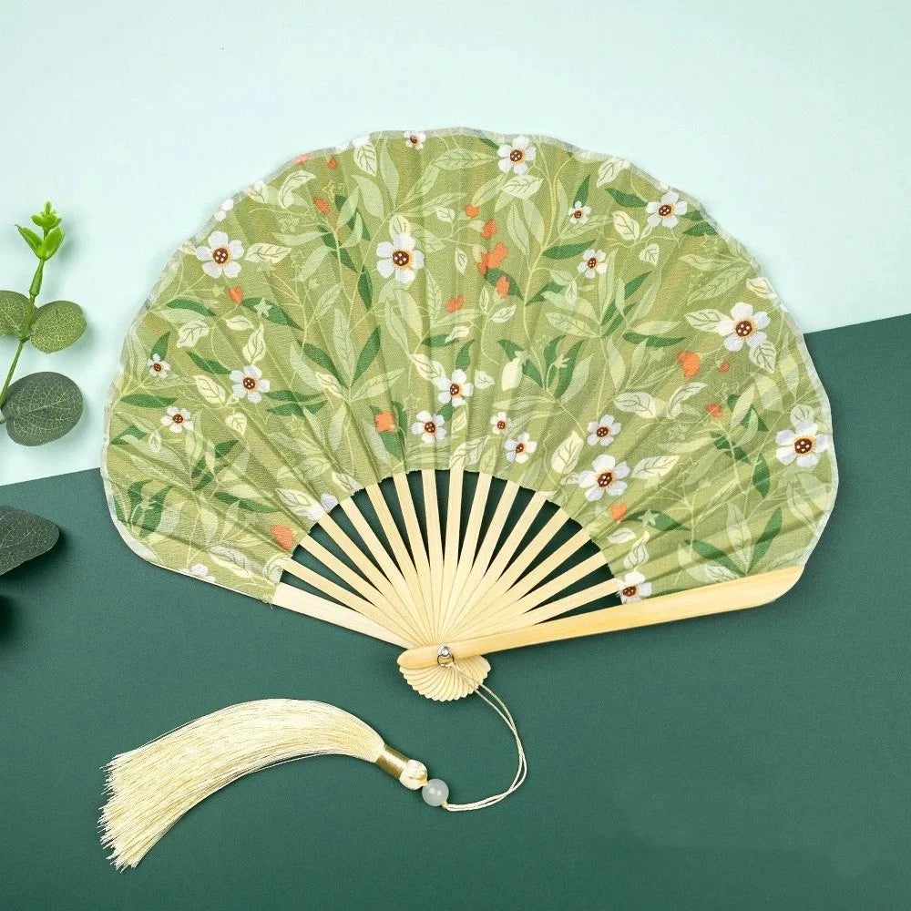 Retro Mini Shell Fan – Chinese Style Handheld Fan with Tassel