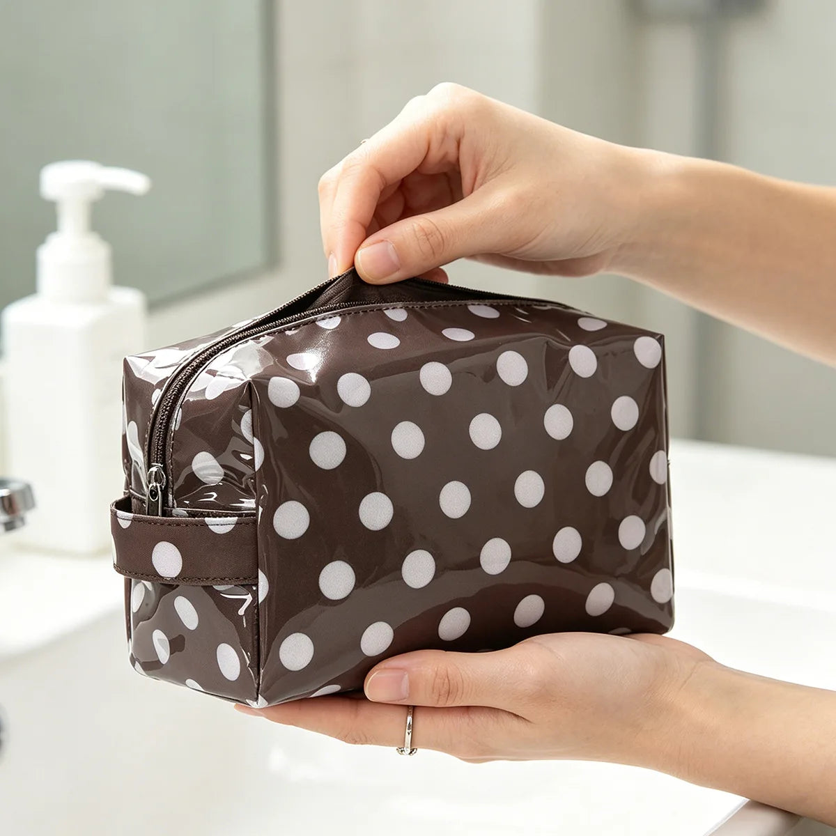 Women's Makeup Bag – Zipper Cosmetic Organizer, Water-Resistant