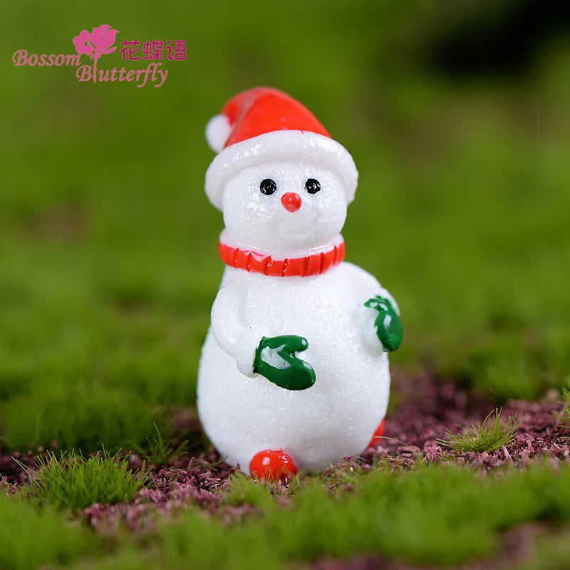 1pcs Fairy Garden Cartoon Ornaments Resin Craft Gift Christmas Santa Snowflake Snowman Miniature Figurine Accessories Home Decor Peaceful Pleasures Health and Wellness White 3