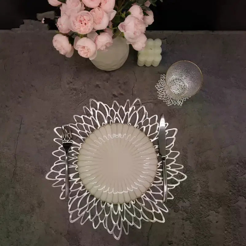 Round Wipeable Vinyl Placemats | Holiday & Christmas Table Mats
