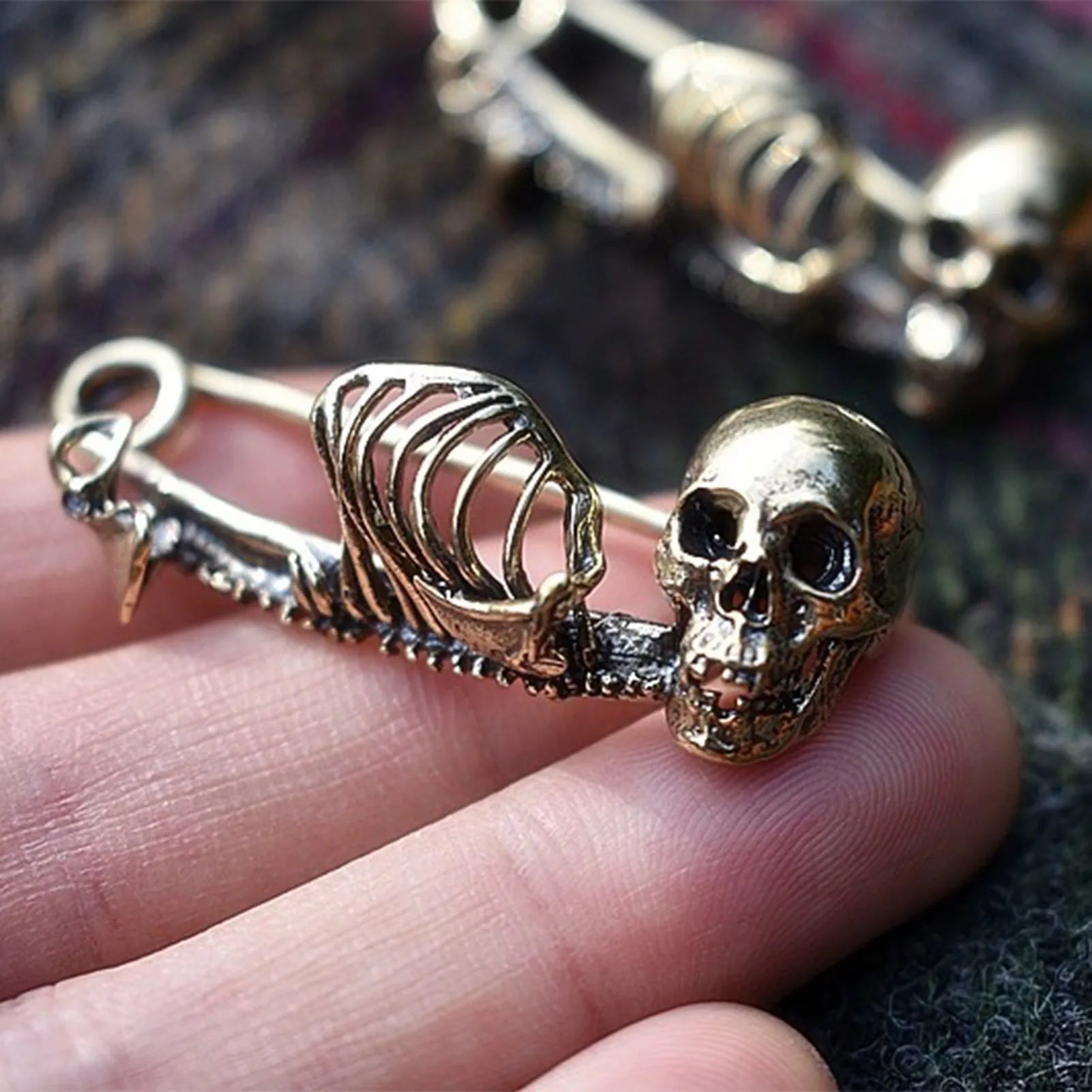 Gothic Style Skull Lapel Brooch Delicate Vivid Skull Brooch Badge Pin Suitable for Pins Collector Gifts Peaceful Pleasures Health and Wellness