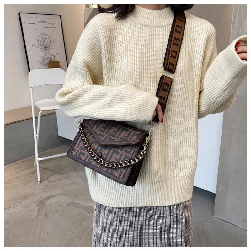 Retro Letter Print Mini Crossbody Bag – Women's Shoulder Bag