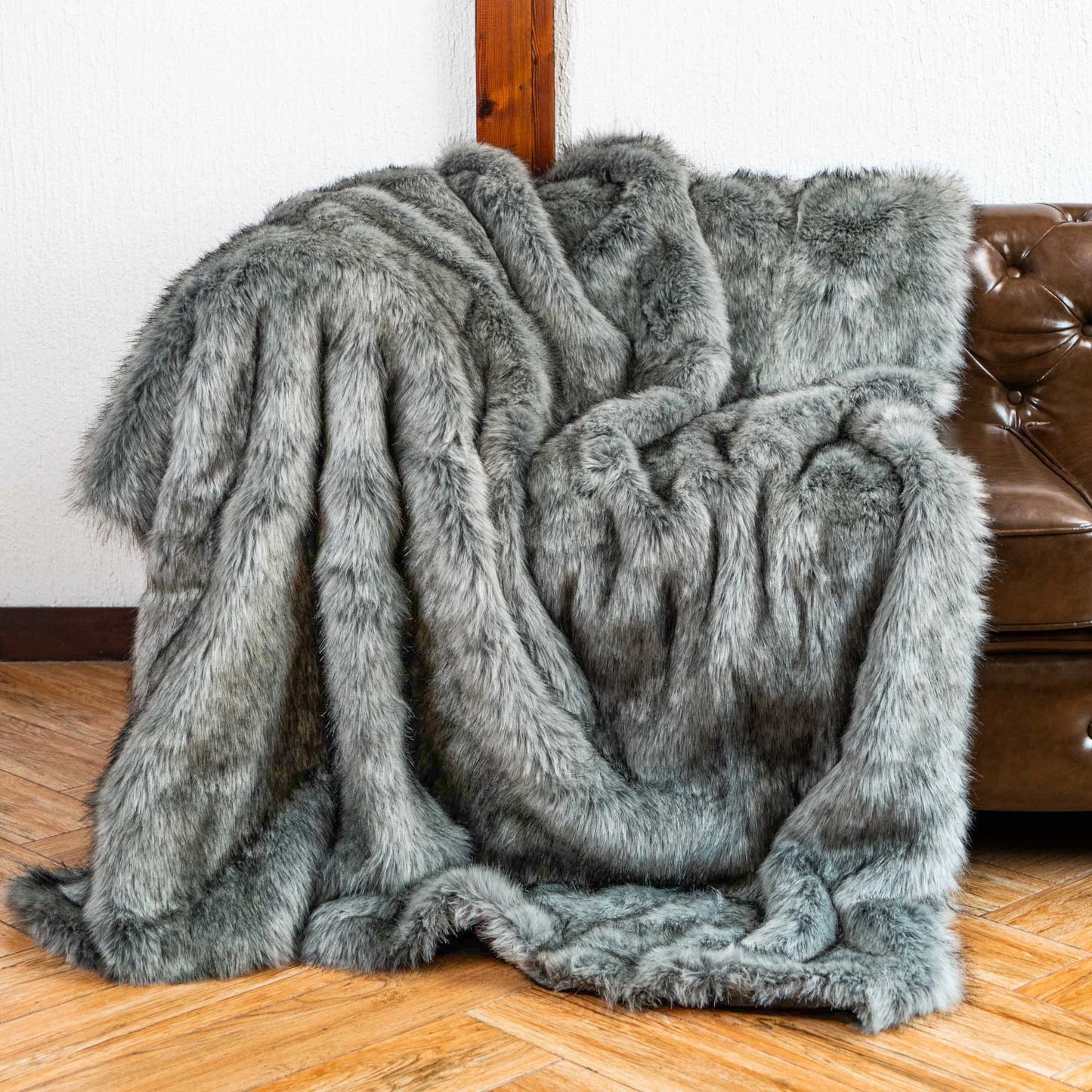 Battilo Faux Fur Blanket Plaid Throw for Sofa Luxury Fox Fur Throw Blanket Winter Warm Fluffy Soft Blankets Bedspread on the Bed Peaceful Pleasures Health and Wellness Grey 150x200cm