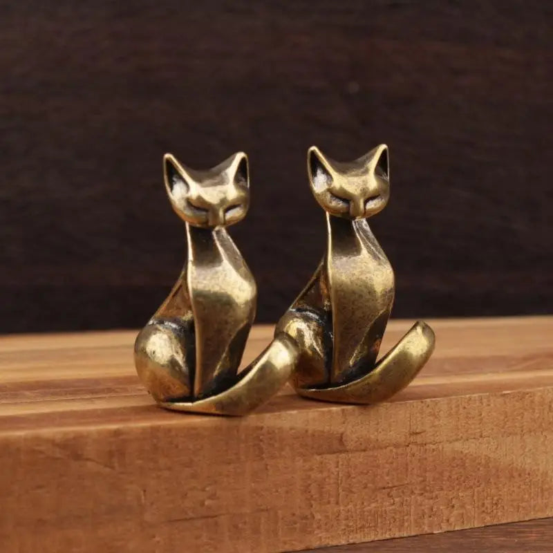 Brass Cat Figurine – Small Vintage Desk Statue & Gift Idea