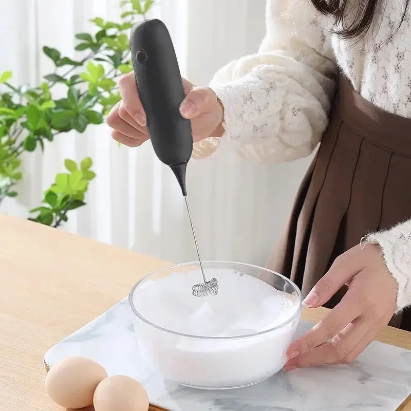 1PC Battery Model Handheld Egg Beater Froth Mixer Kitchen Automatic Coffee Milk Foaming Mixer Kitchen Whisk Tools Peaceful Pleasures Health and Wellness