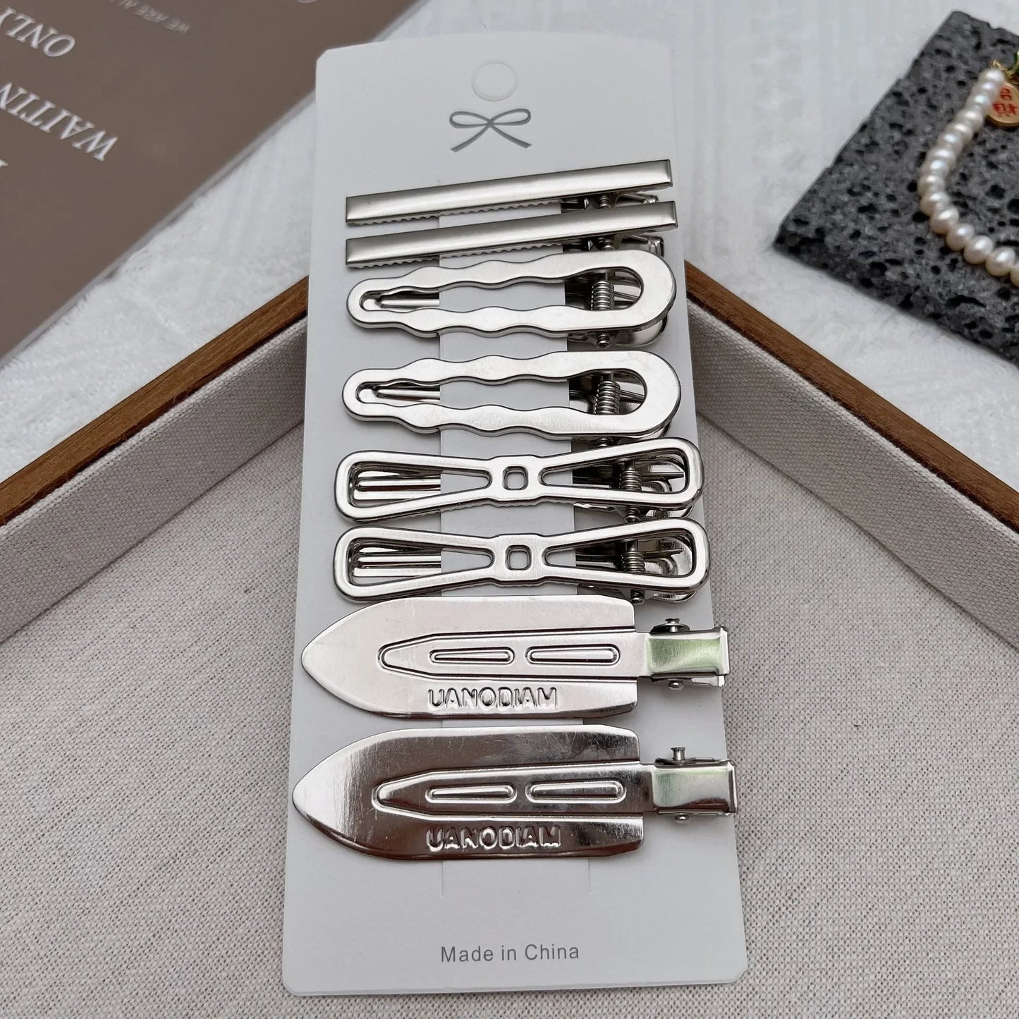 Silver Y2K Duckbill Hair Clips 8pcs – Metal Barrettes for Women