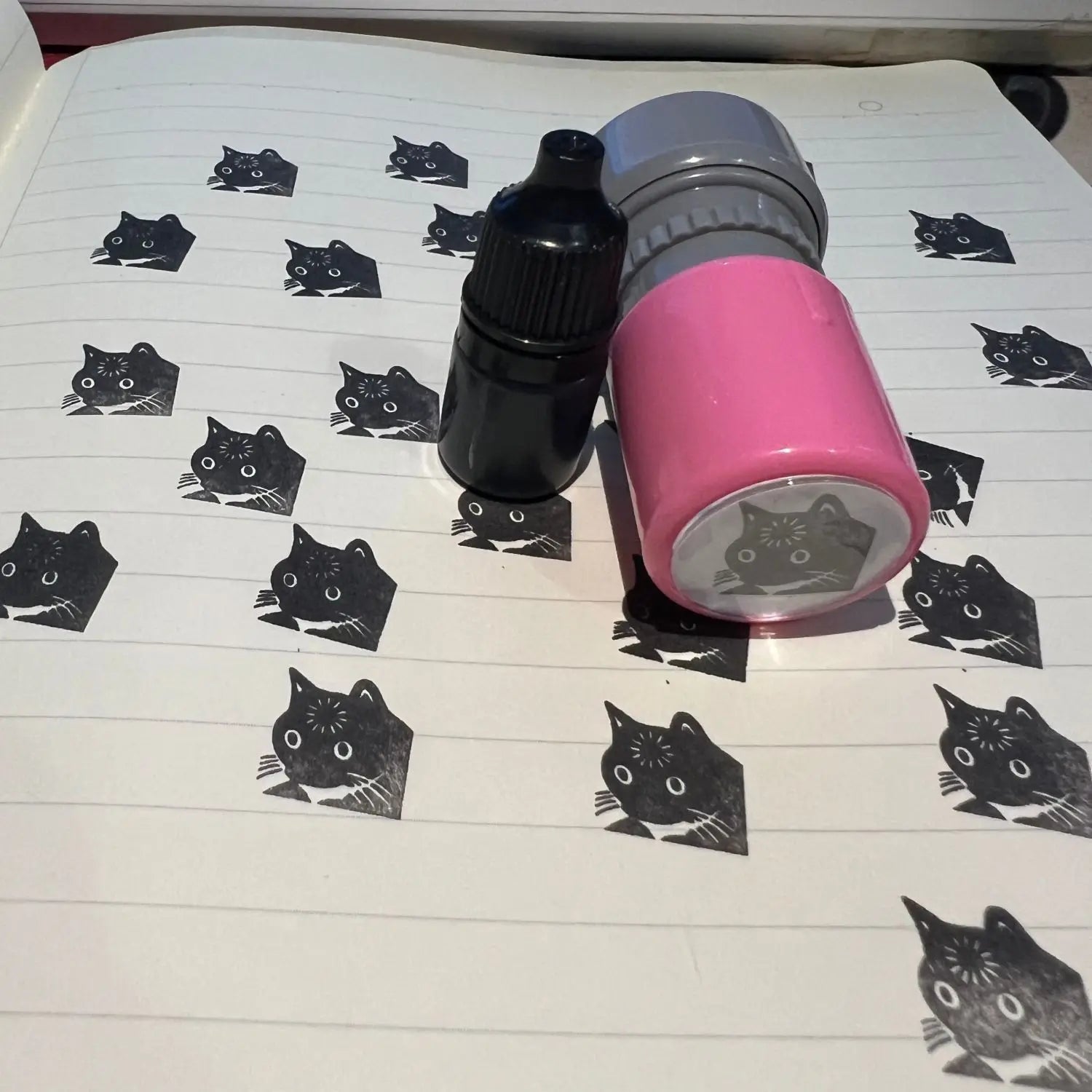 Shutdown Cat Seal Funny Emoji Stamps Creative Small Round Seals for Students Cute Peaceful Pleasures Health and Wellness
