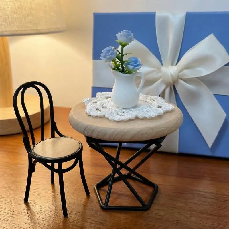 1:12 Miniature Round Coffee Table with Vase – Dollhouse Decor