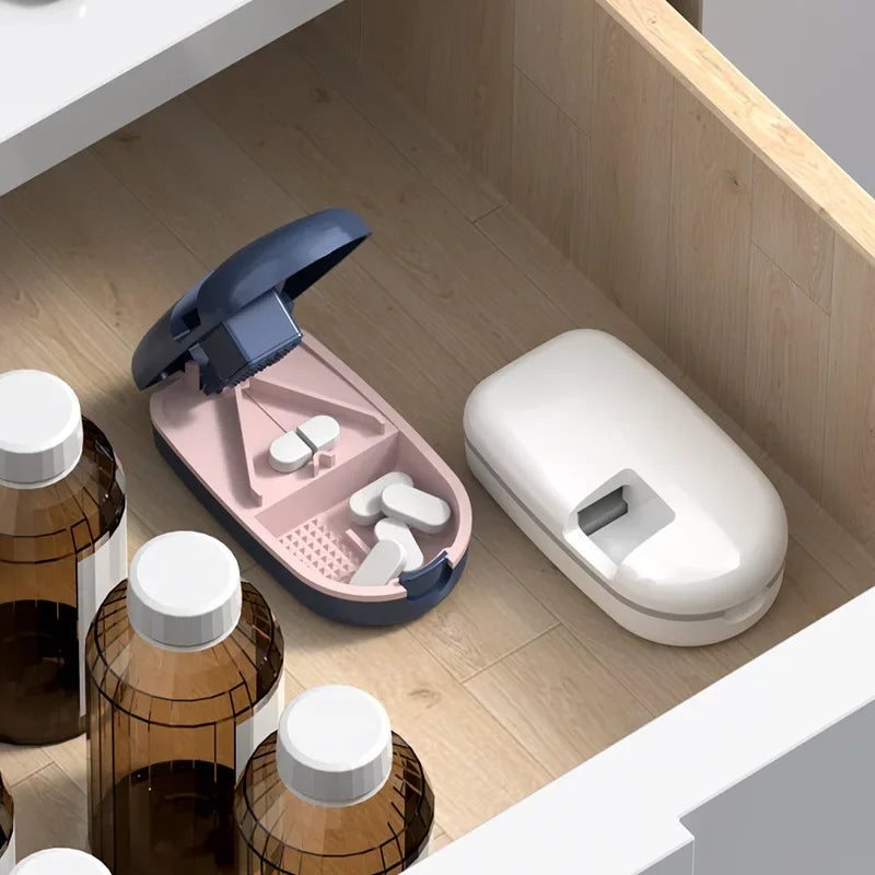 Portable Pill Splitter & Cutter with Storage Case | Precise Dosing