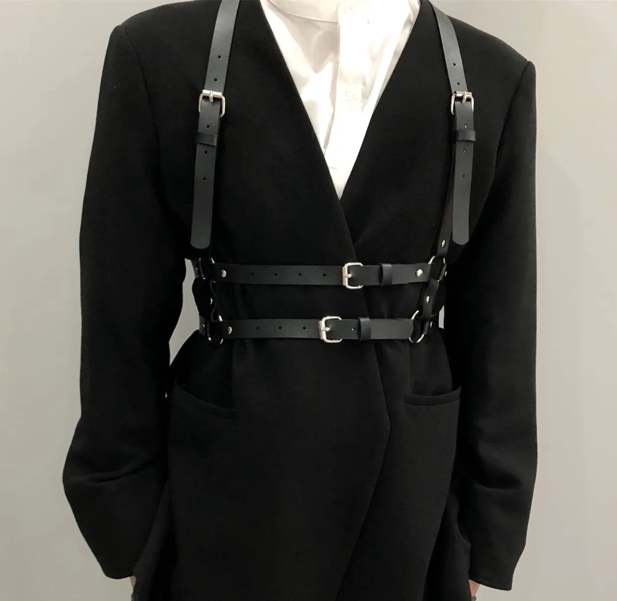 UYEE Rock Men Women PU Leather Belt Y2K Harness Strap Sexy Shoulder