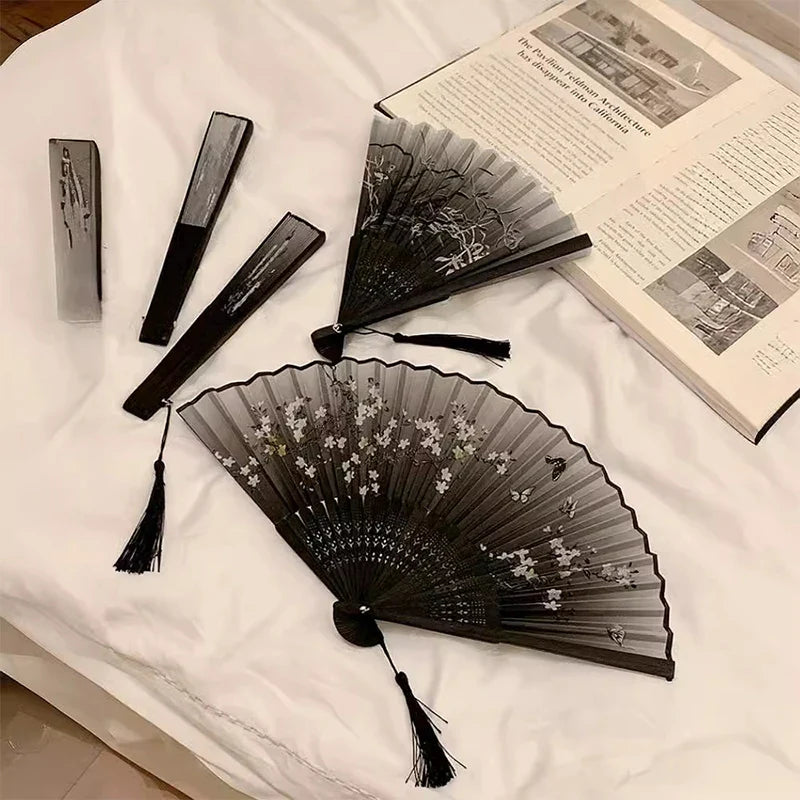 Chinese Silk Folding Fan – Retro Floral Hanfu Gift | 38cm