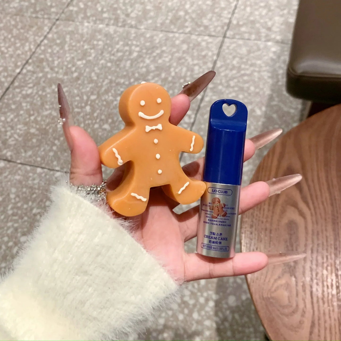 UD CLUB Collagen Lip Essence Oil – Moisturizing Lip Balm 4ml