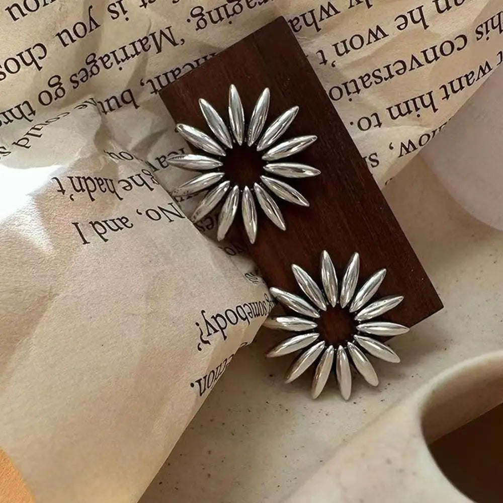 Sunflower Stud Earrings – Vintage Hypoallergenic Statement Jewelry