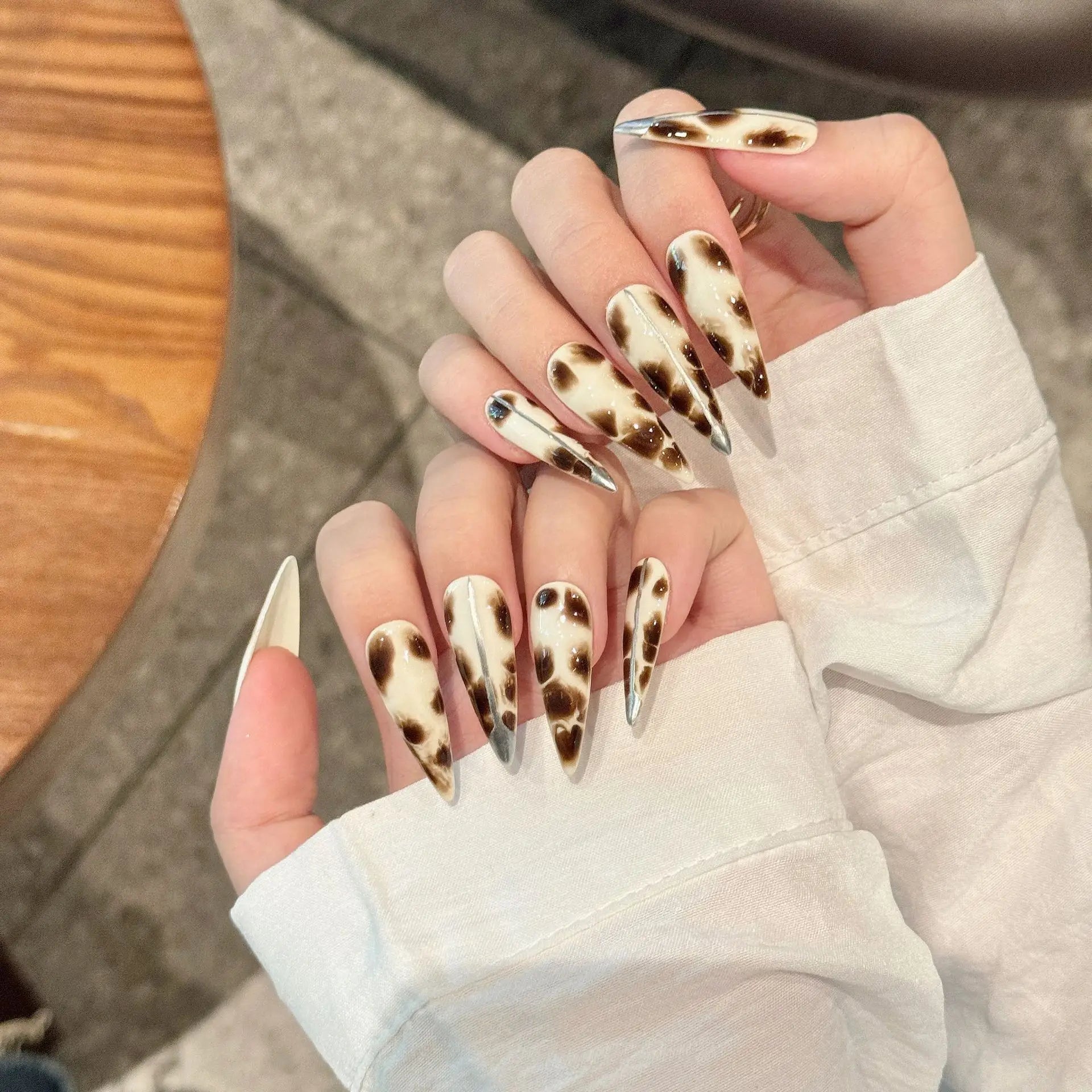Handmade Press on Nails Devil's Flower Leopard Pattern Fake Nails Wearable Full Cover Spice Girls Long Pointed False Nails Peaceful Pleasures Health and Wellness