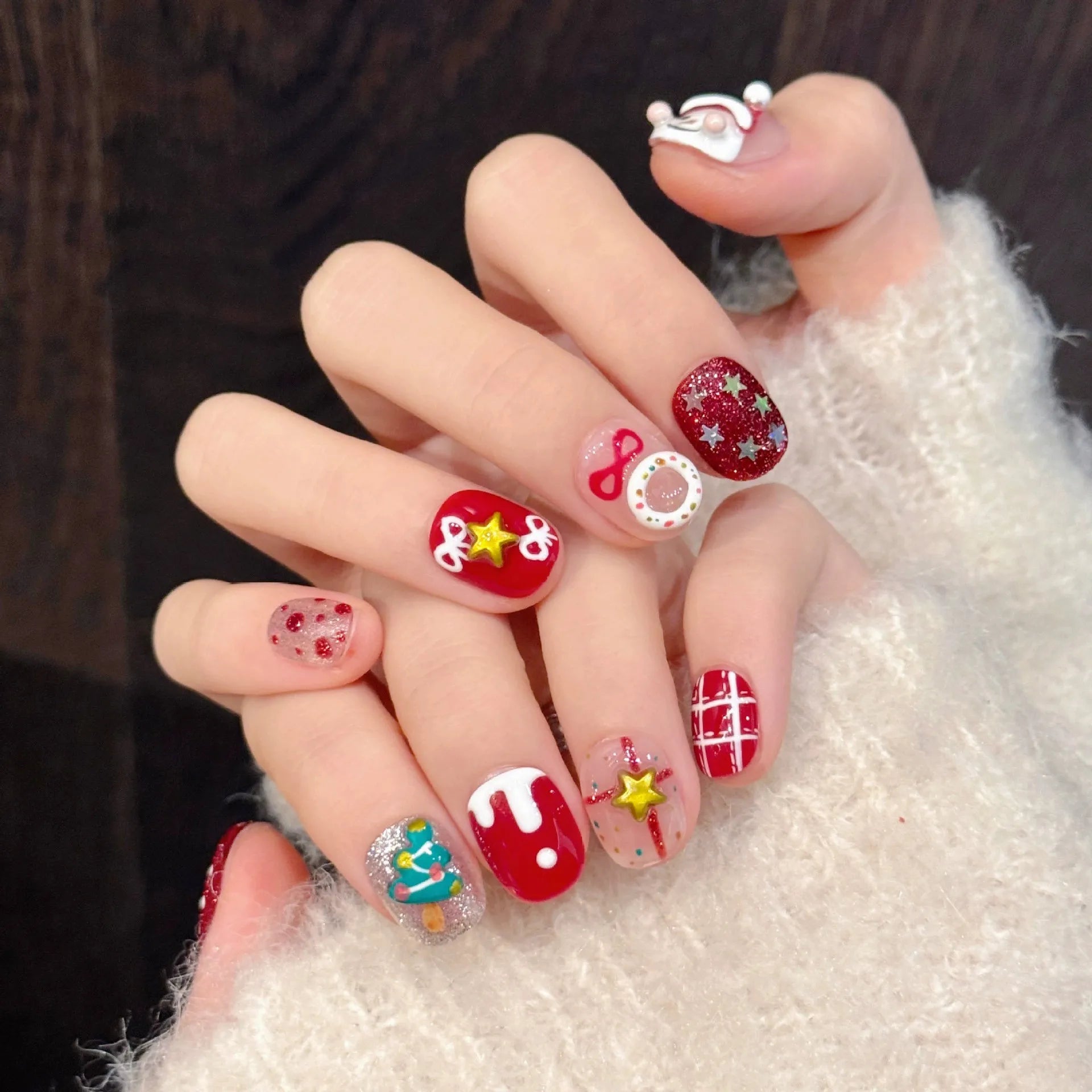 10PCS Handmade Press on Nails Cute 3D Hand-painted Christmas Fake Nails French Tip Wearable Stars Glitter Red False Nails Short Peaceful Pleasures Health and Wellness