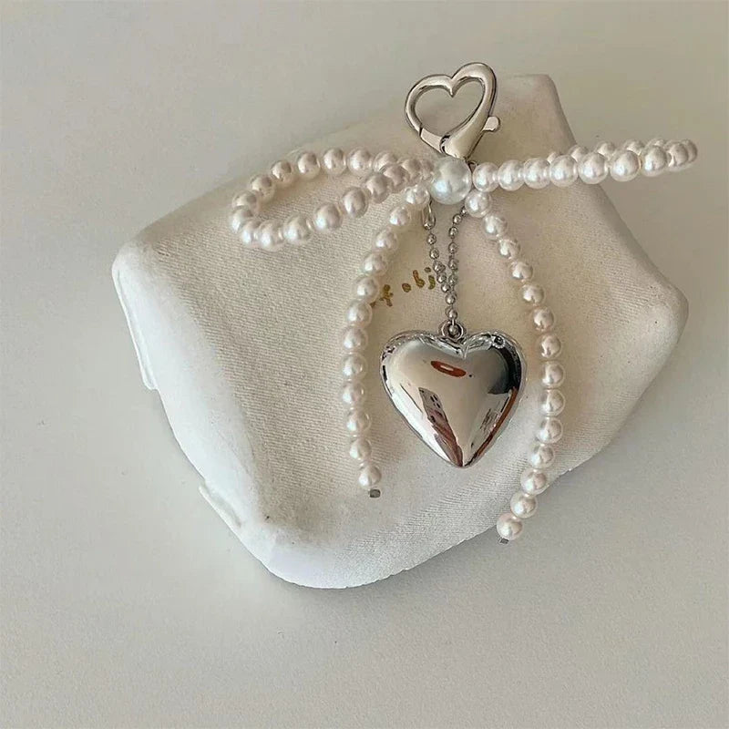 Handmade Pearl Bow Heart Keychain – Beaded Bag & Phone Charm
